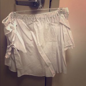 Off the shoulder white top with bows on sleeves